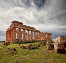 agrigento-valley-of-greek-ruins-3.jpg